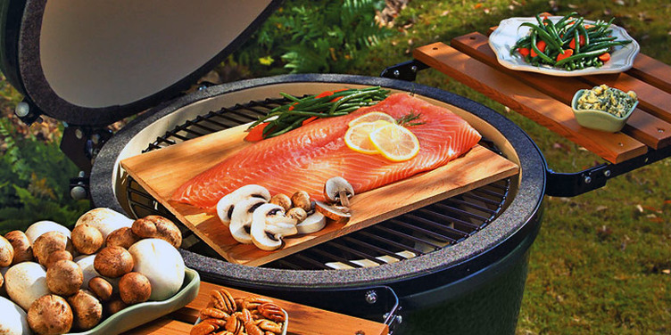 Big Green Egg - Rocky's Ace Hardware Store